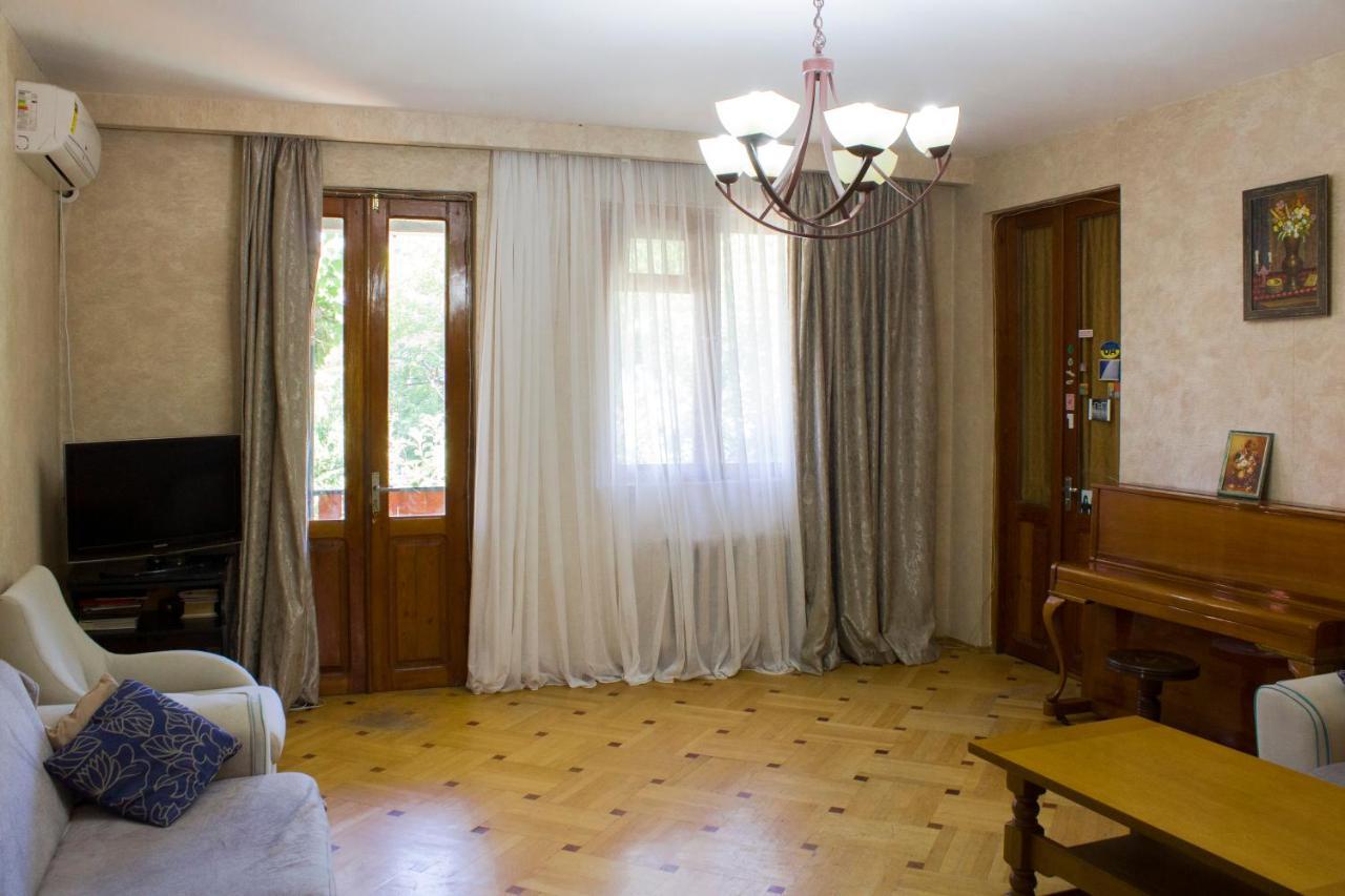 Nino'S Guest House 第比利斯 外观 照片