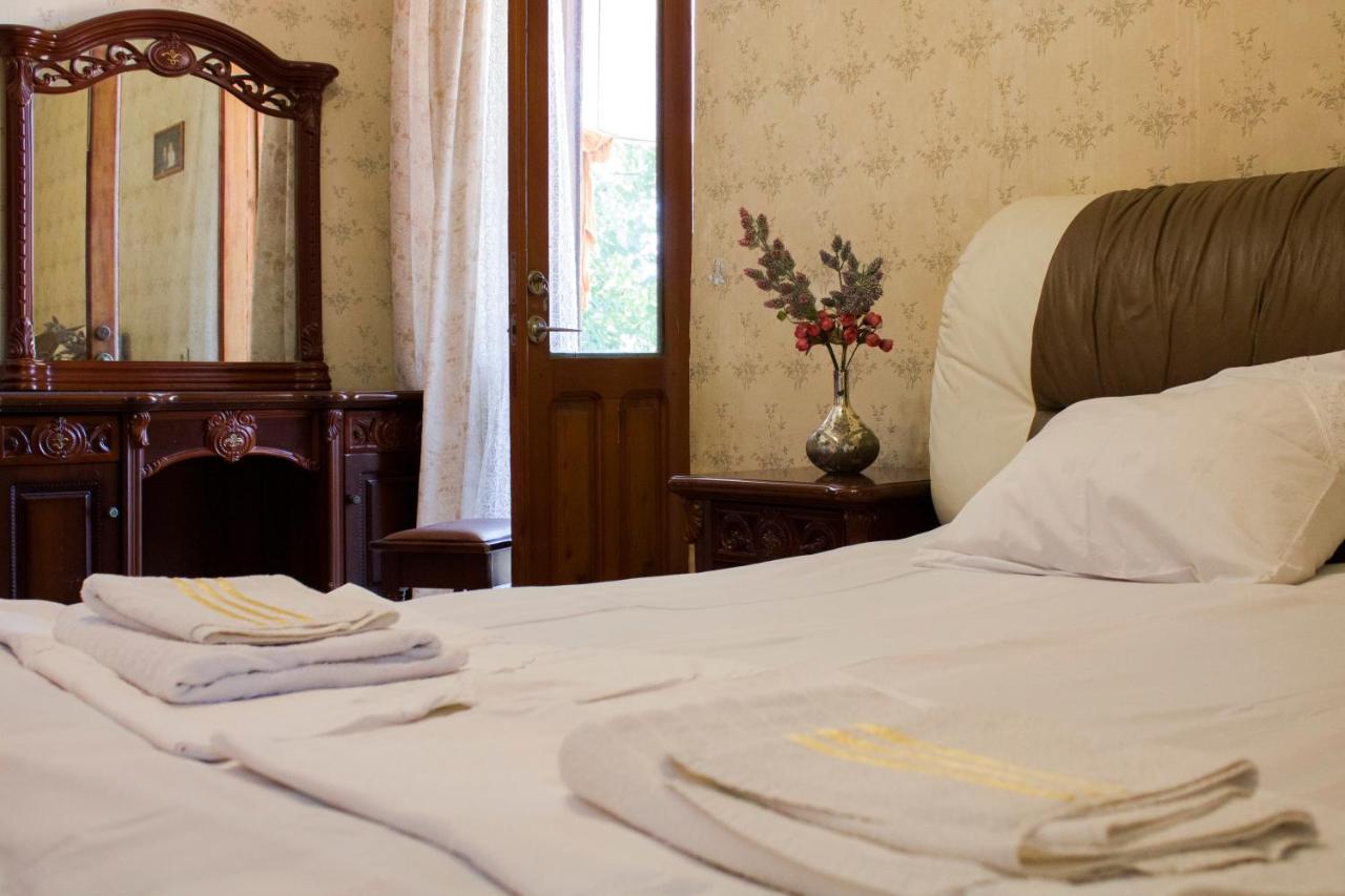 Nino'S Guest House 第比利斯 外观 照片